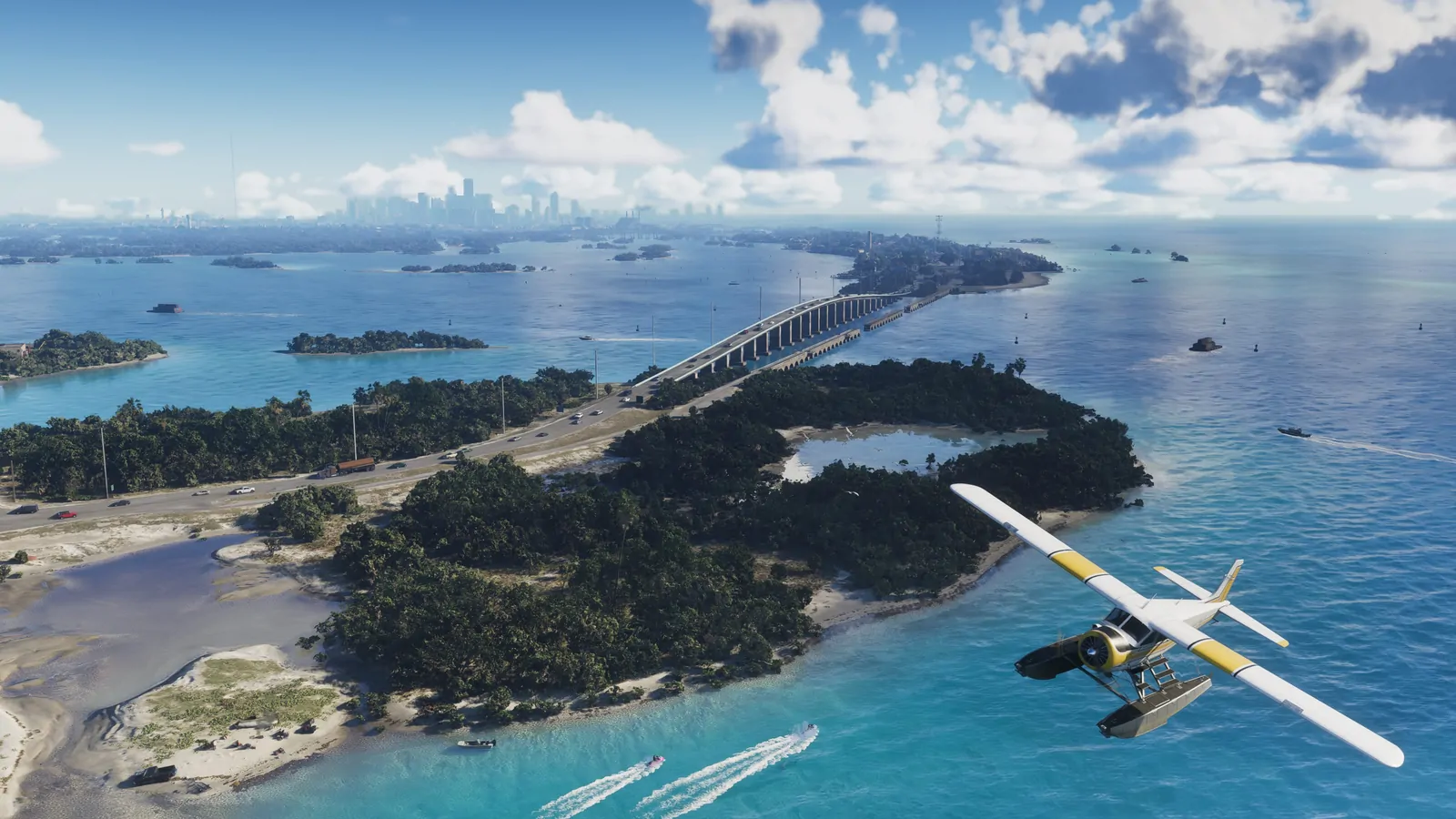 Vue aérienne des Leonida Keys : hydravion, pont routier reliant les îles, eaux turquoise et silhouette de Vice City à l'horizon